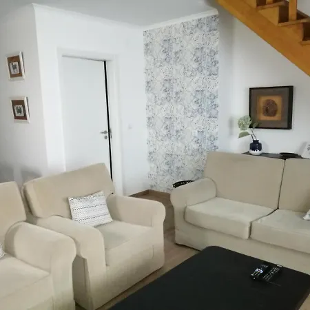 Holiday home Casa Amarela Vila Franca do Rosario